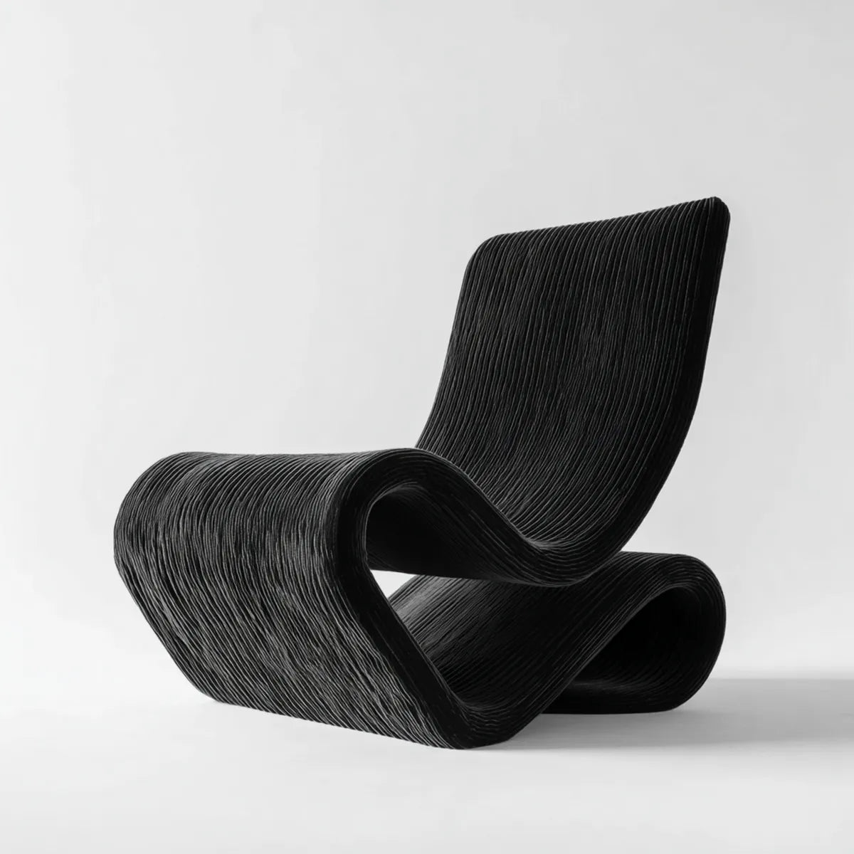 Poltrona lounge reclinata nera in polipropilene rinforzato con fibra di vetro a onda 95 x 76 x 88 cm